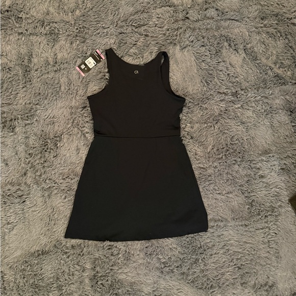NWT Women's GAP Active dress with built in shorts - Picture 5 of 7